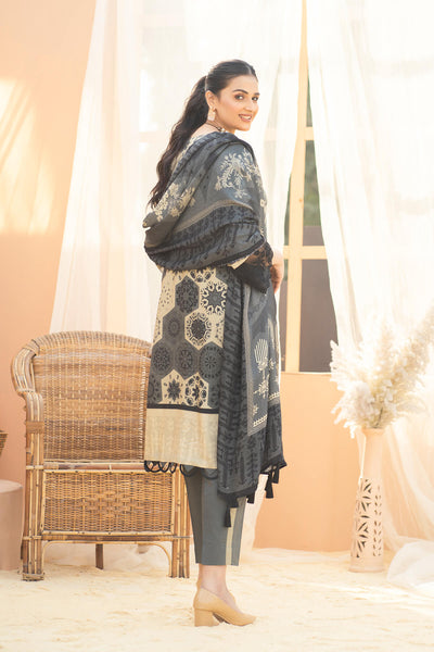 Zoya