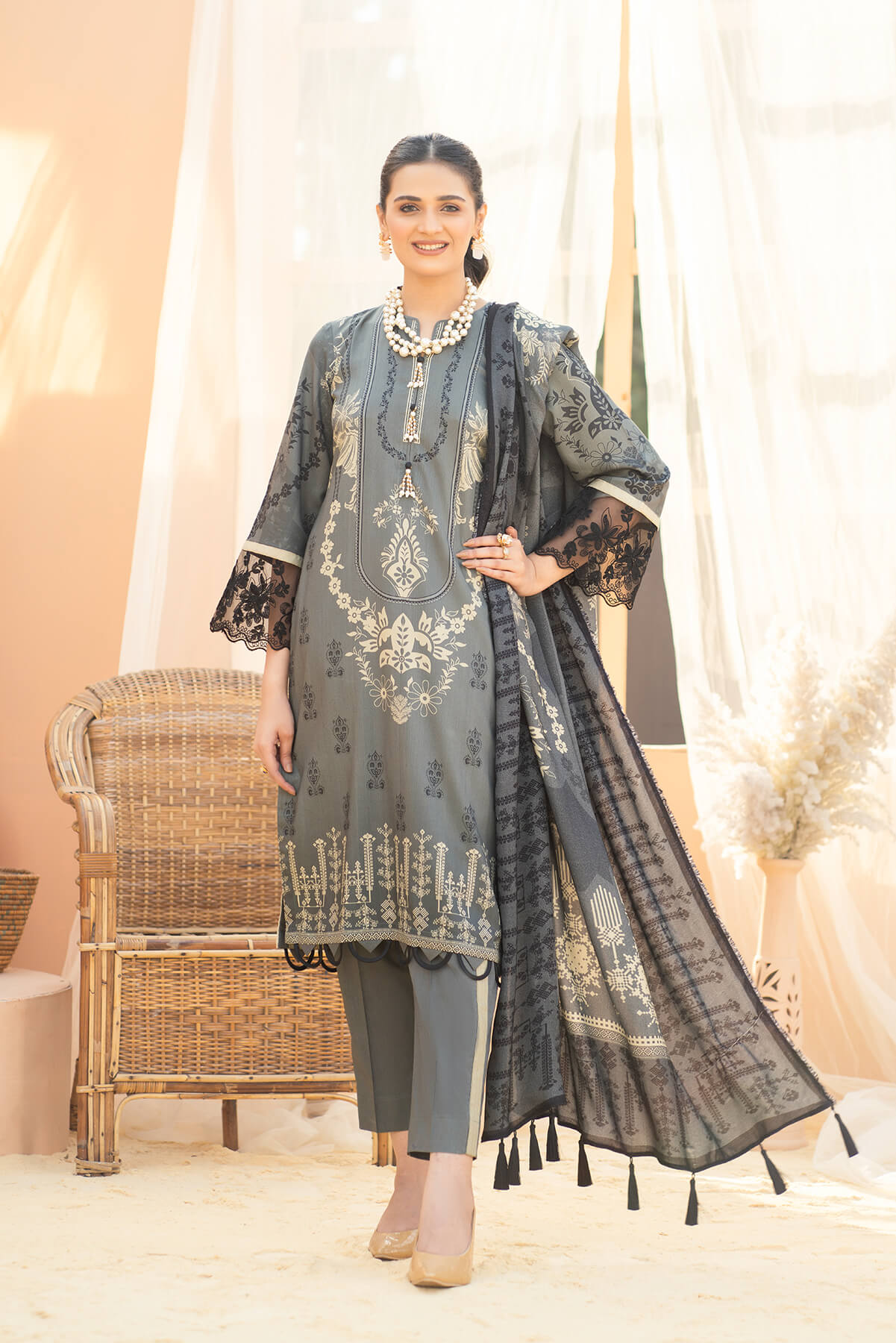 Zoya